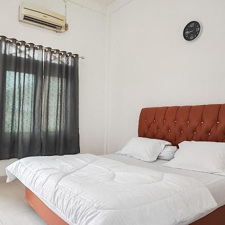 Adela Homestay Syariah Near Universitas Muhammadiyah Jambi Mitra Reddoorz ภายนอก รูปภาพ