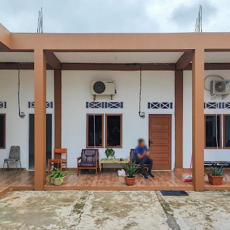 Adela Homestay Syariah Near Universitas Muhammadiyah Jambi Mitra Reddoorz ภายนอก รูปภาพ