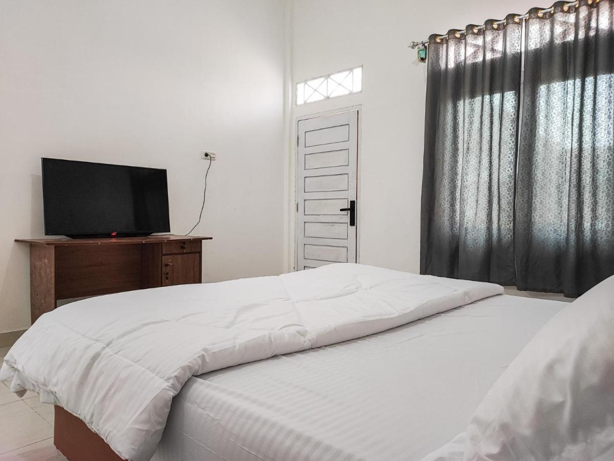 Adela Homestay Syariah Near Universitas Muhammadiyah Jambi Mitra Reddoorz ภายนอก รูปภาพ
