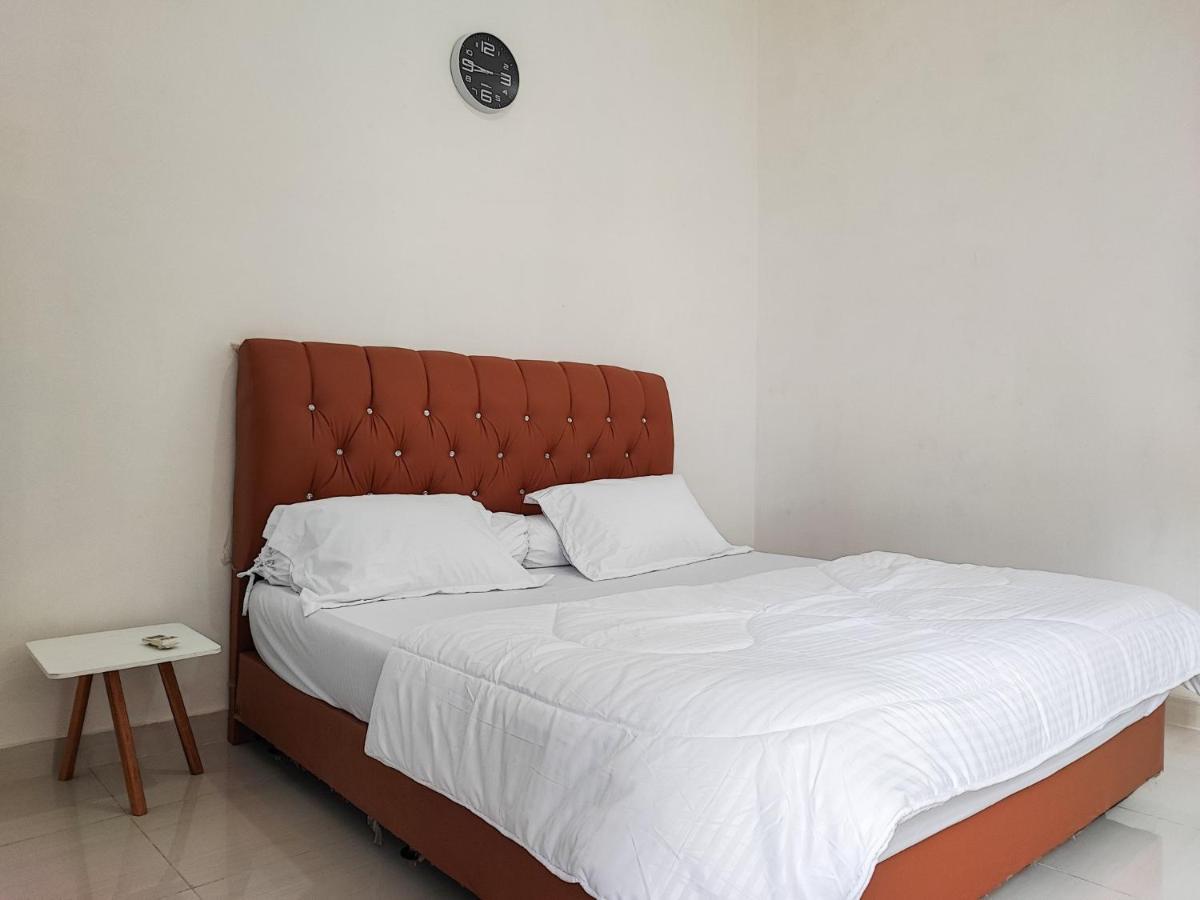 Adela Homestay Syariah Near Universitas Muhammadiyah Jambi Mitra Reddoorz ภายนอก รูปภาพ