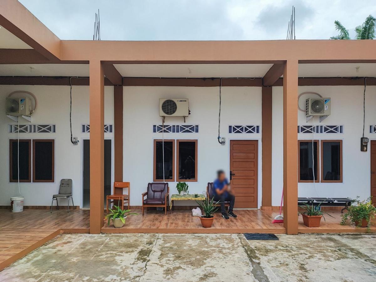 Adela Homestay Syariah Near Universitas Muhammadiyah Jambi Mitra Reddoorz ภายนอก รูปภาพ