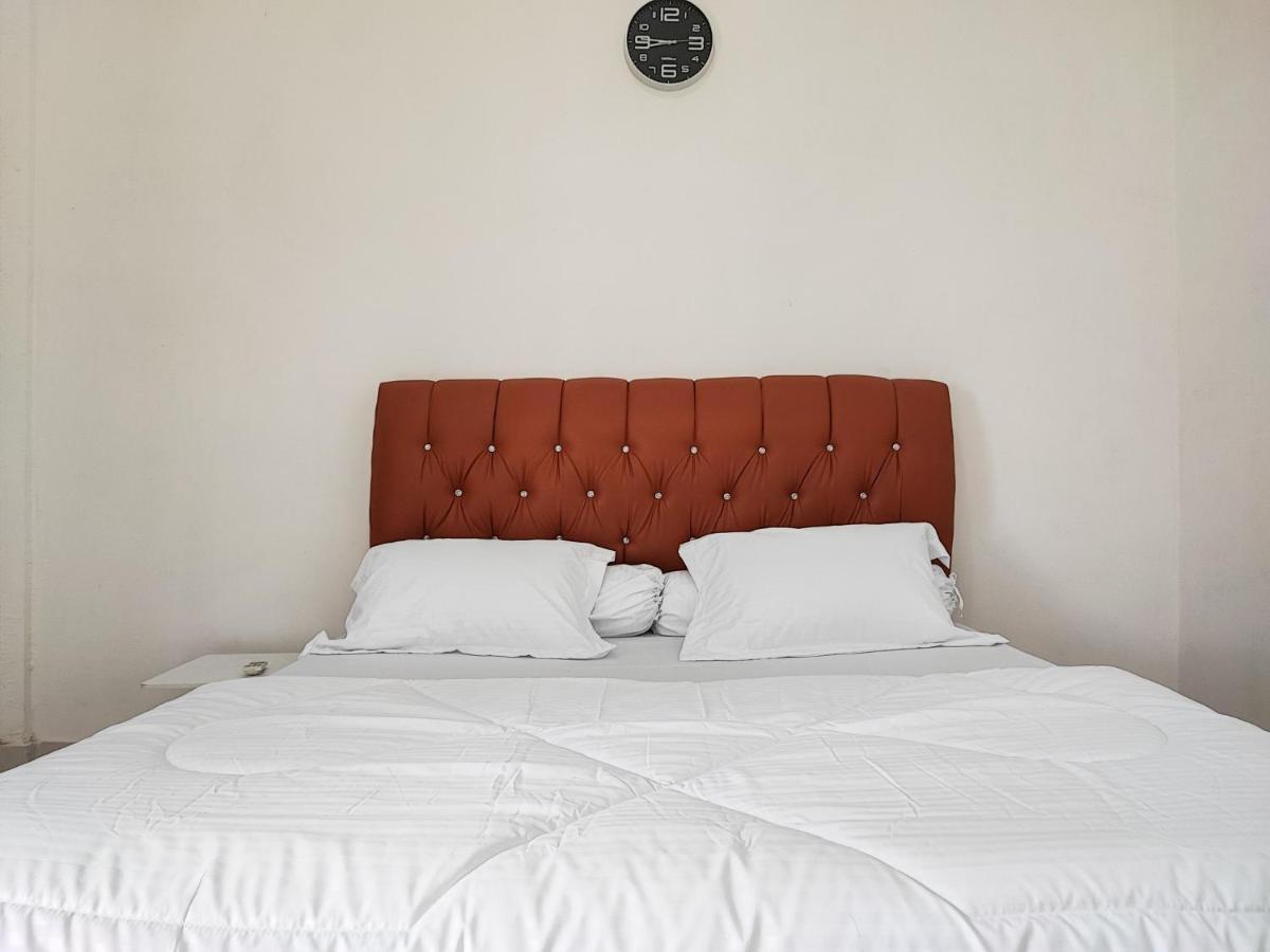 Adela Homestay Syariah Near Universitas Muhammadiyah Jambi Mitra Reddoorz ภายนอก รูปภาพ